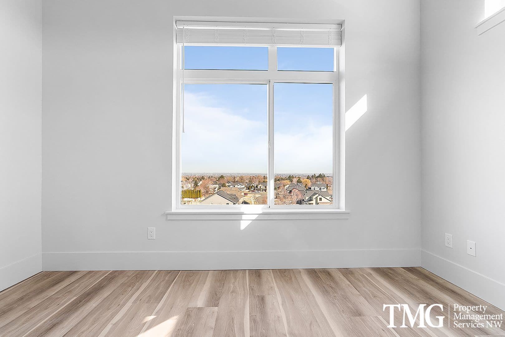 Kennewick Apartment: 4112 W 24th Ave