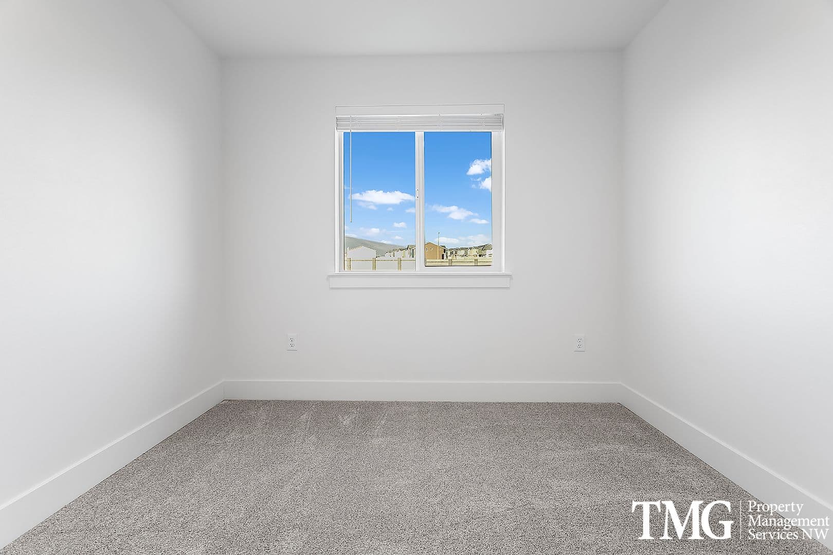 West Richland Townhome: 977 Creer Way - A-103