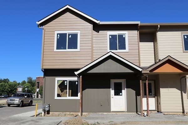 Battle Ground Apartment: 1108 SE 8th CMN