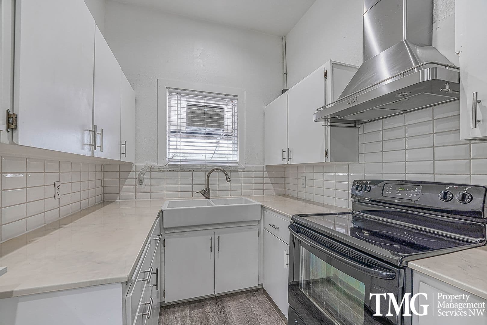 Kennewick House: 312 S Kellogg Street #B