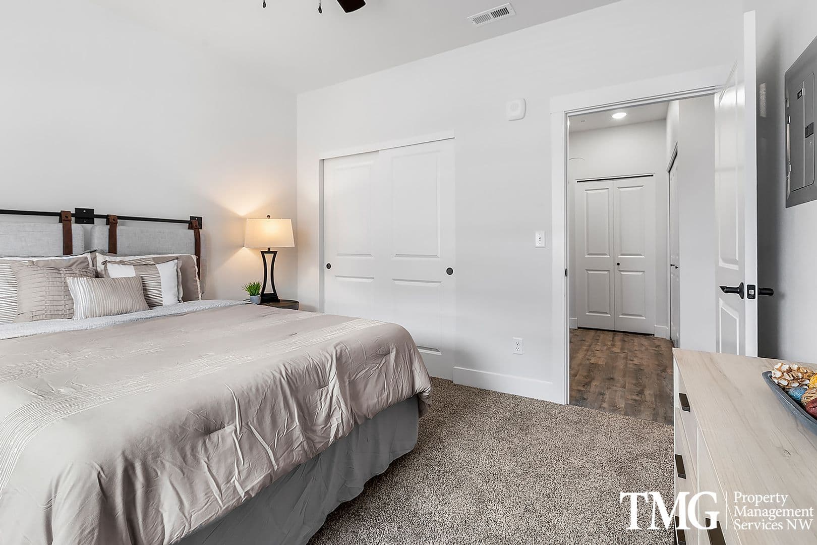 Kennewick Apartment: 7942 W 10th Ave