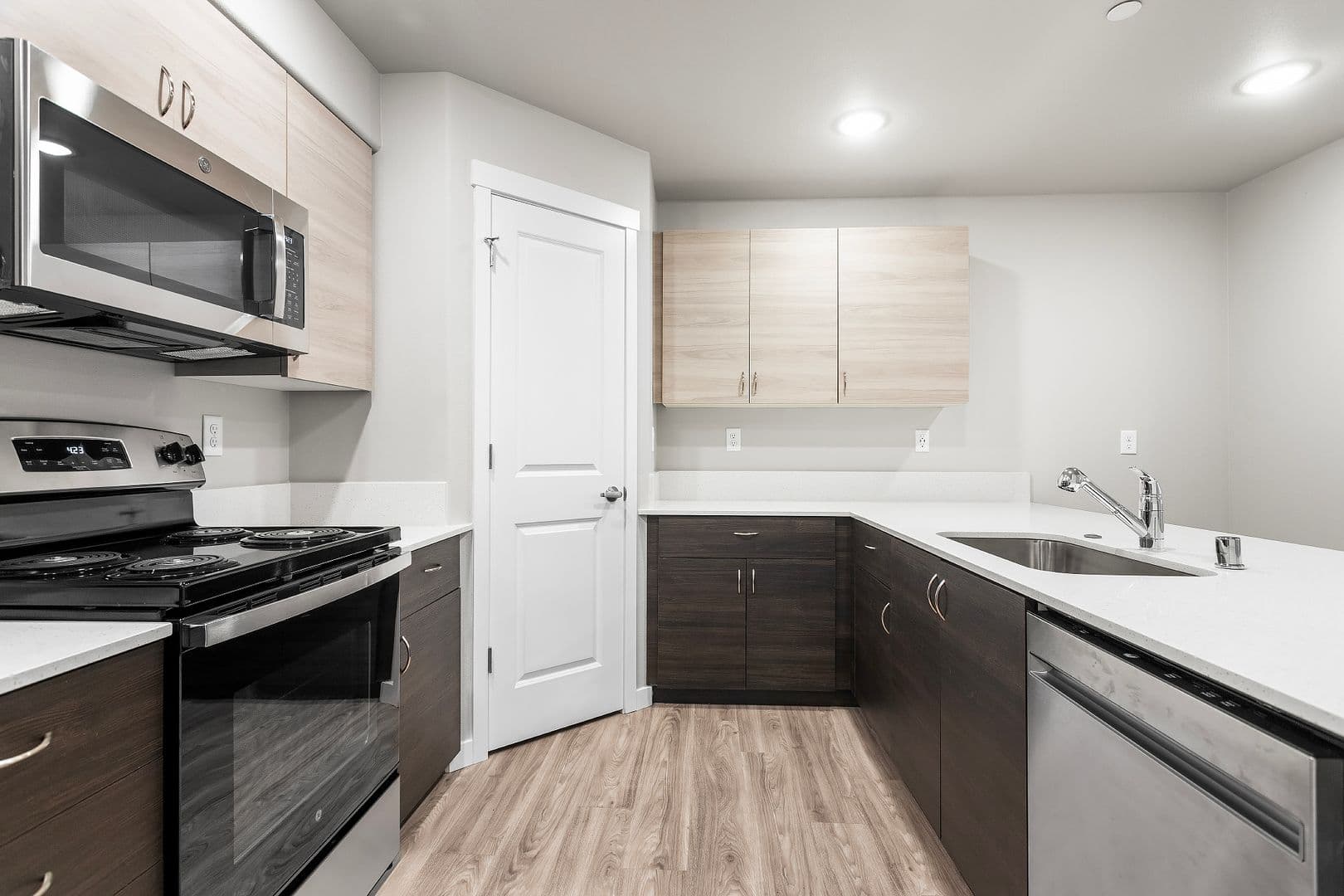 Vancouver Apartment: 9615 NE 25th Ave