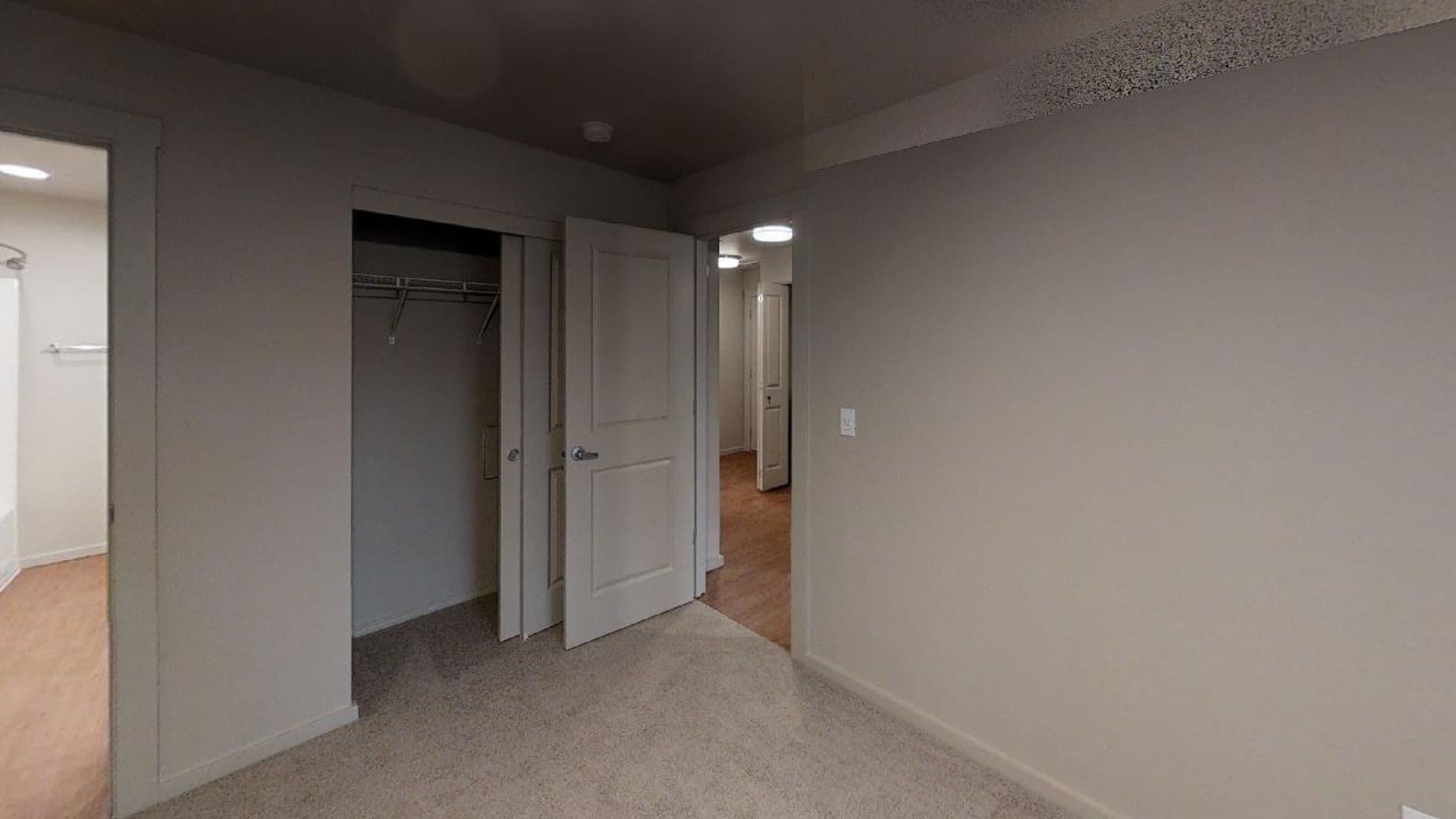 Vancouver Apartment: OLP 5264 NE 121st Avenue