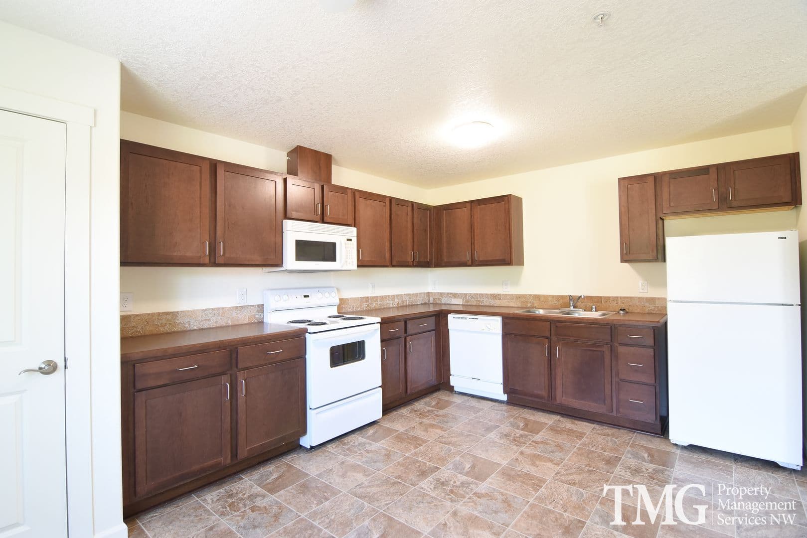 Battle Ground Apartment: 1017 SE 12th Ave