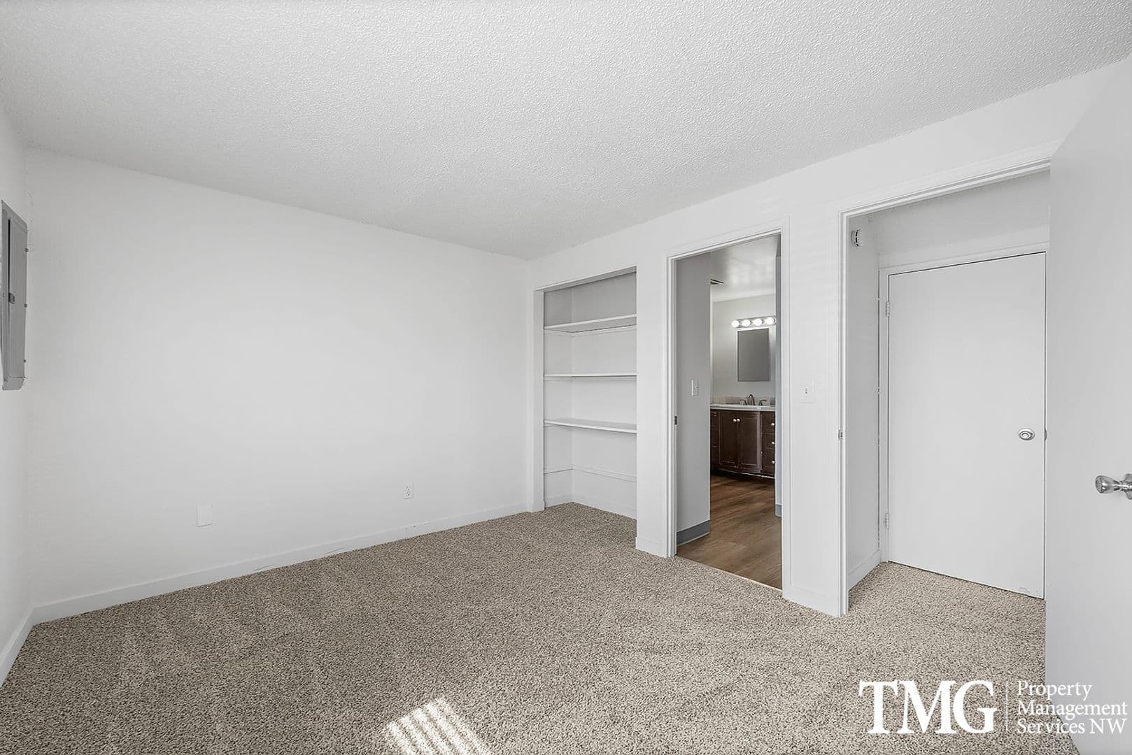 Kennewick Apartment: 803 S Olympia St