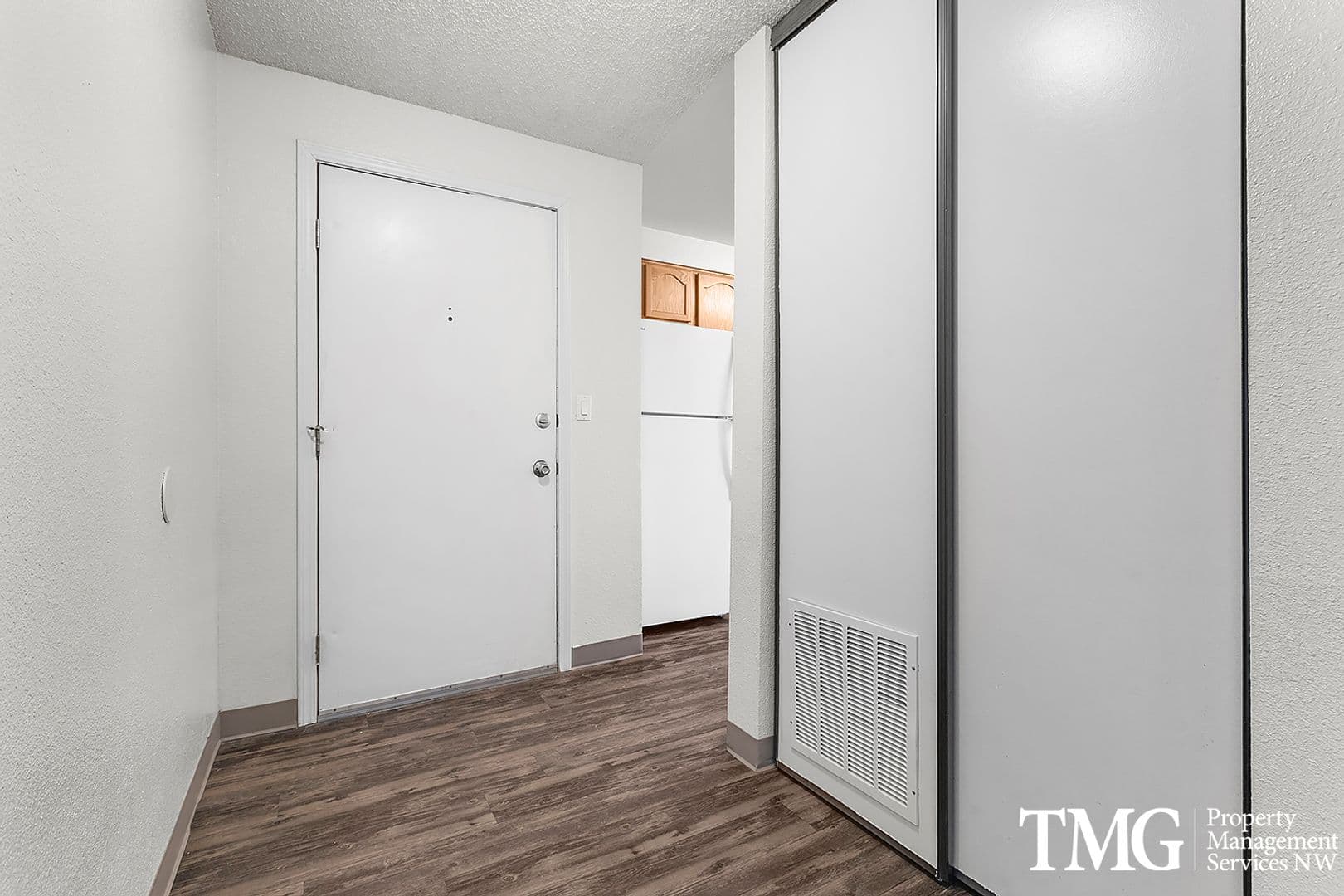 Kennewick Apartment: 440 N Volland