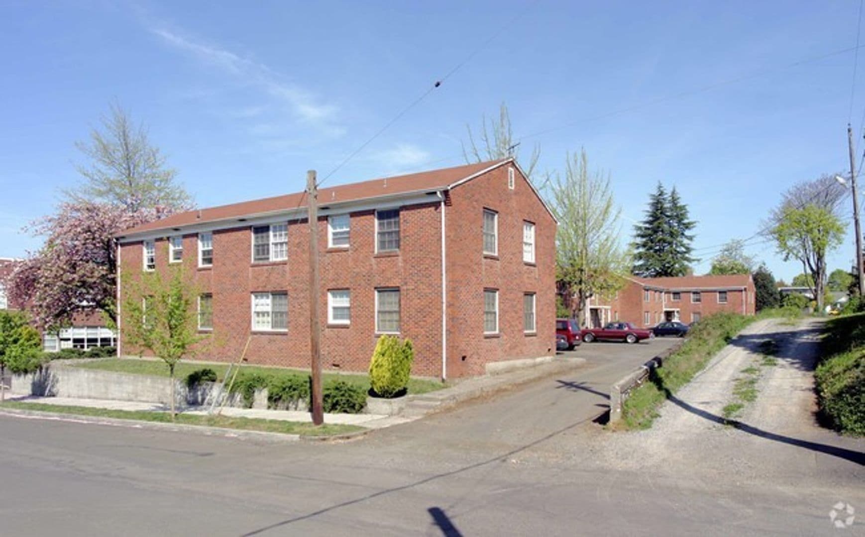 Vancouver Apartment: 1905-1915 Daniels St