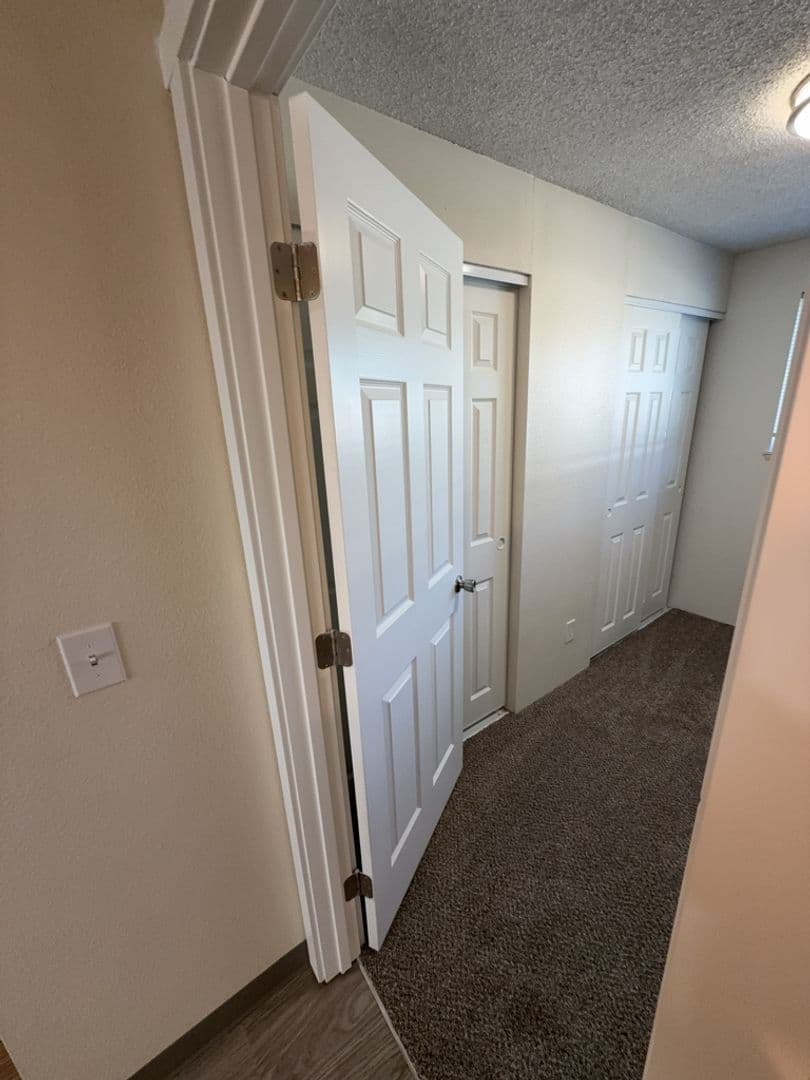 Kennewick Townhome: 4421 W Hood Ave