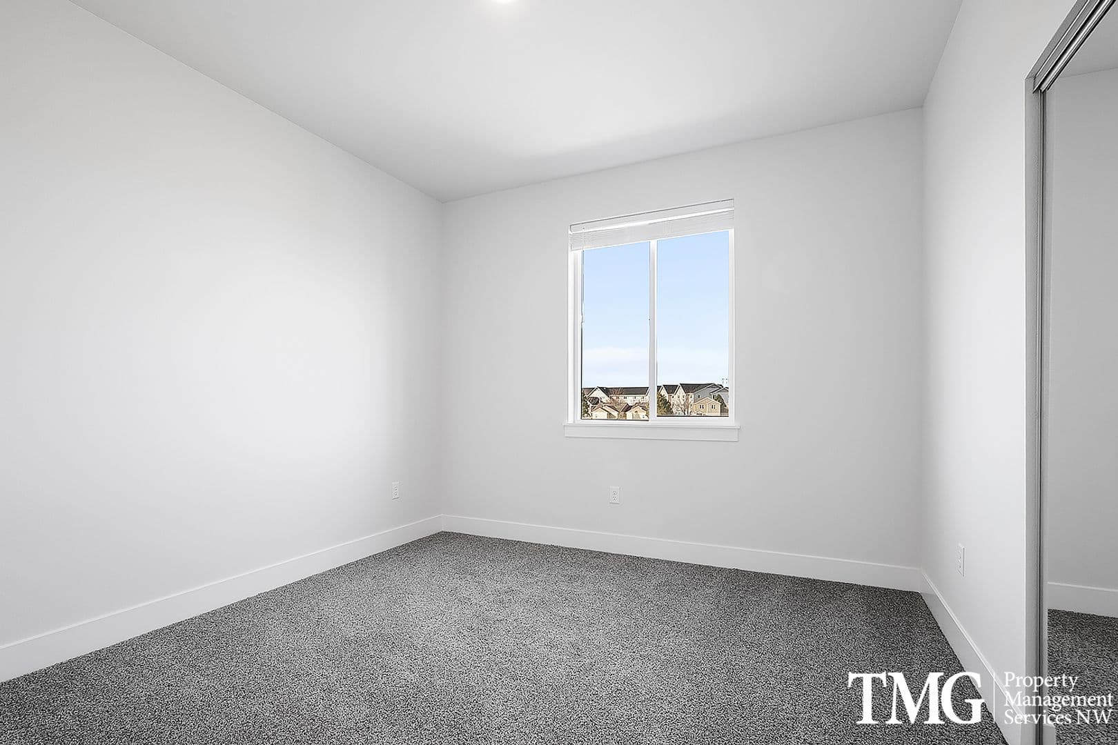 Kennewick Apartment: 7942 W 10th Ave