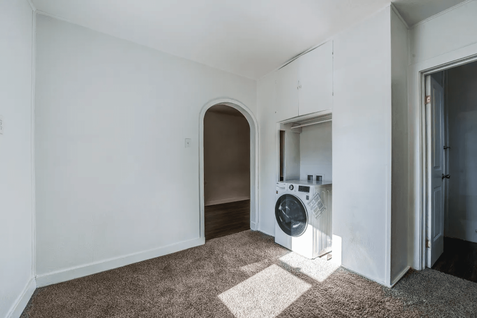 Kennewick Apartment: 12 S Morain St