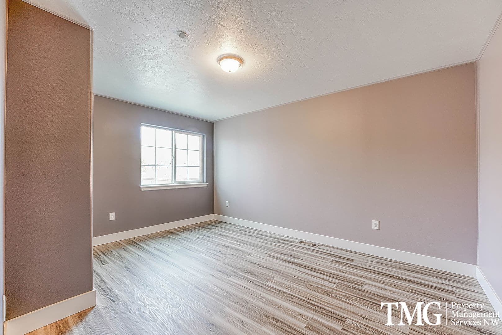 Richland House: 4504 Corvina Street