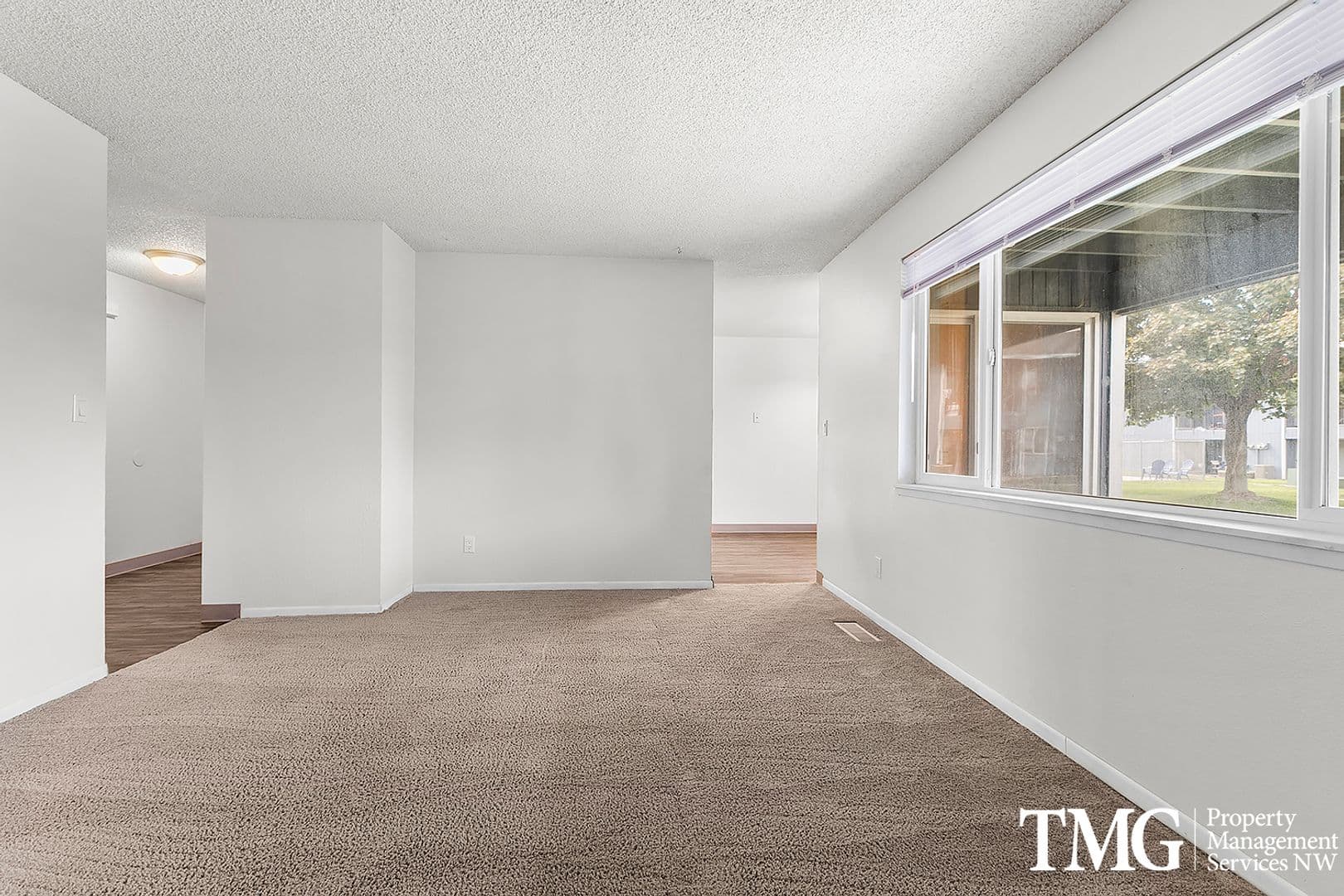 Kennewick Apartment: 440 N Volland