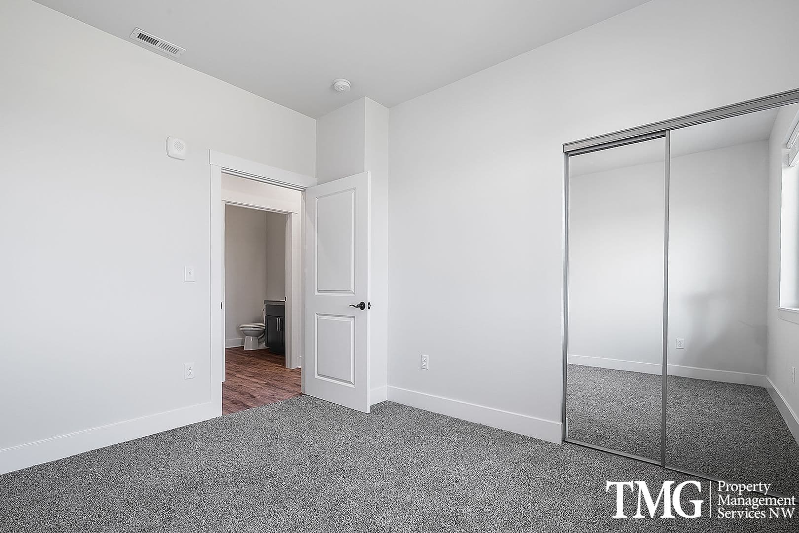Kennewick Apartment: 7942 W 10th Ave