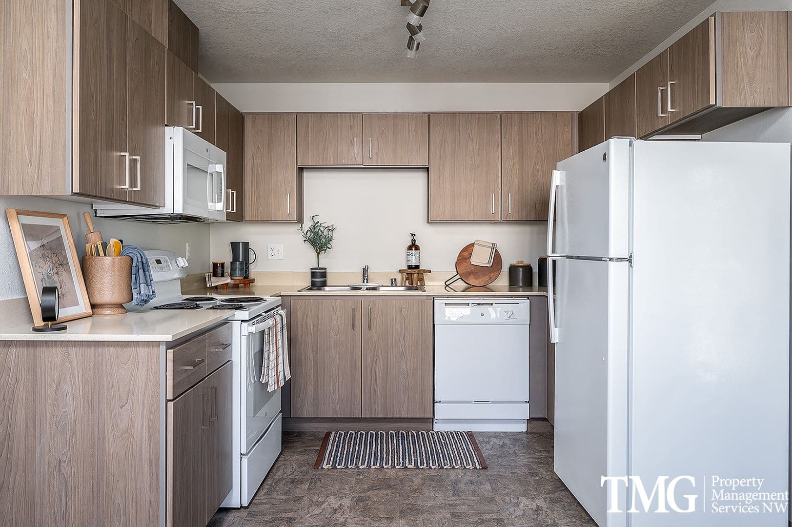 Vancouver Apartment: 4721 NE 66th Ave