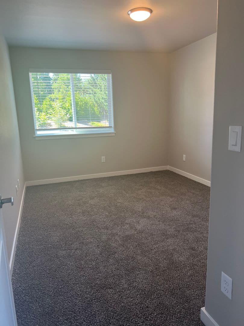 Vancouver Apartment: 9615 NE 25th Ave