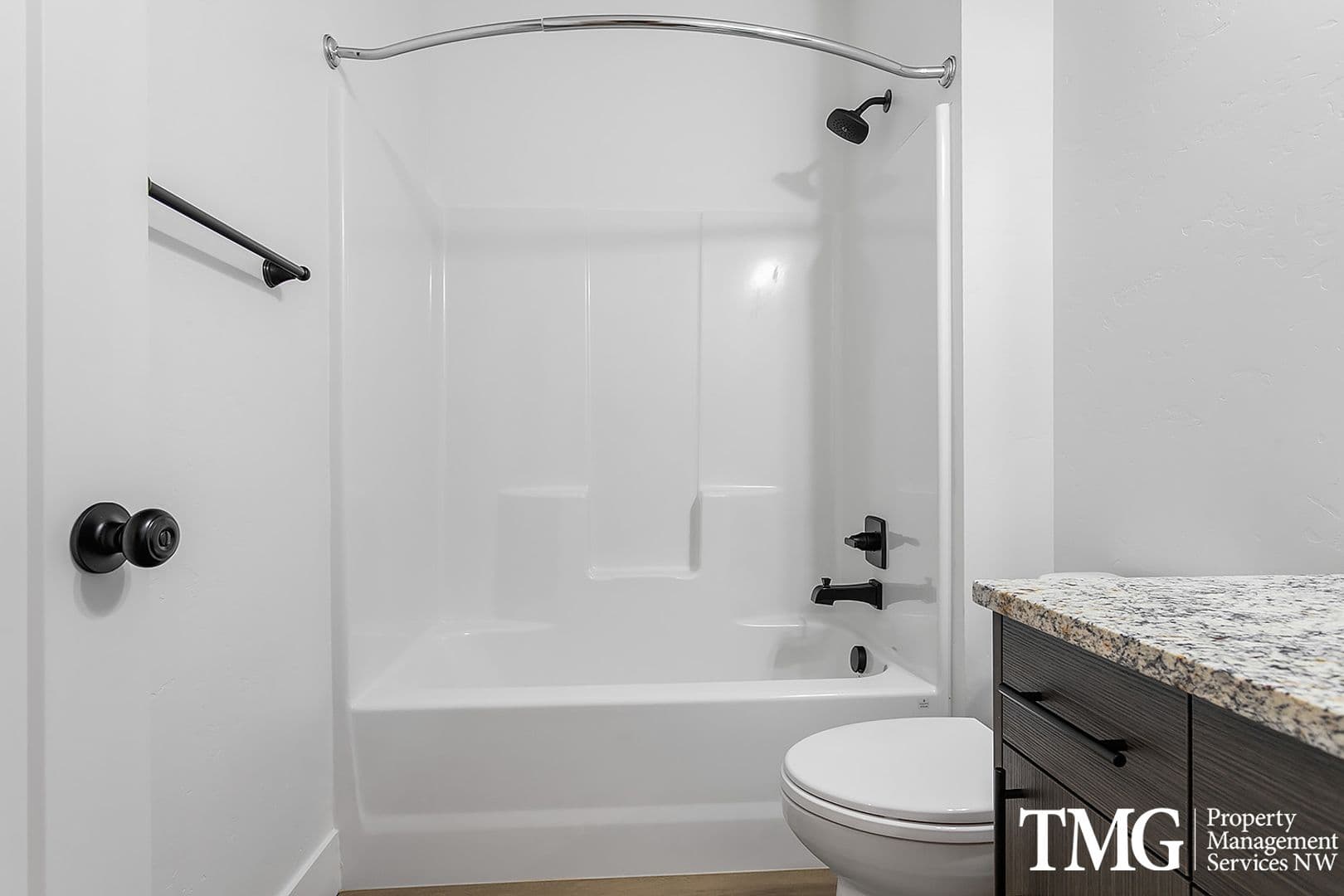 Pasco Townhome: 5801 Road 92