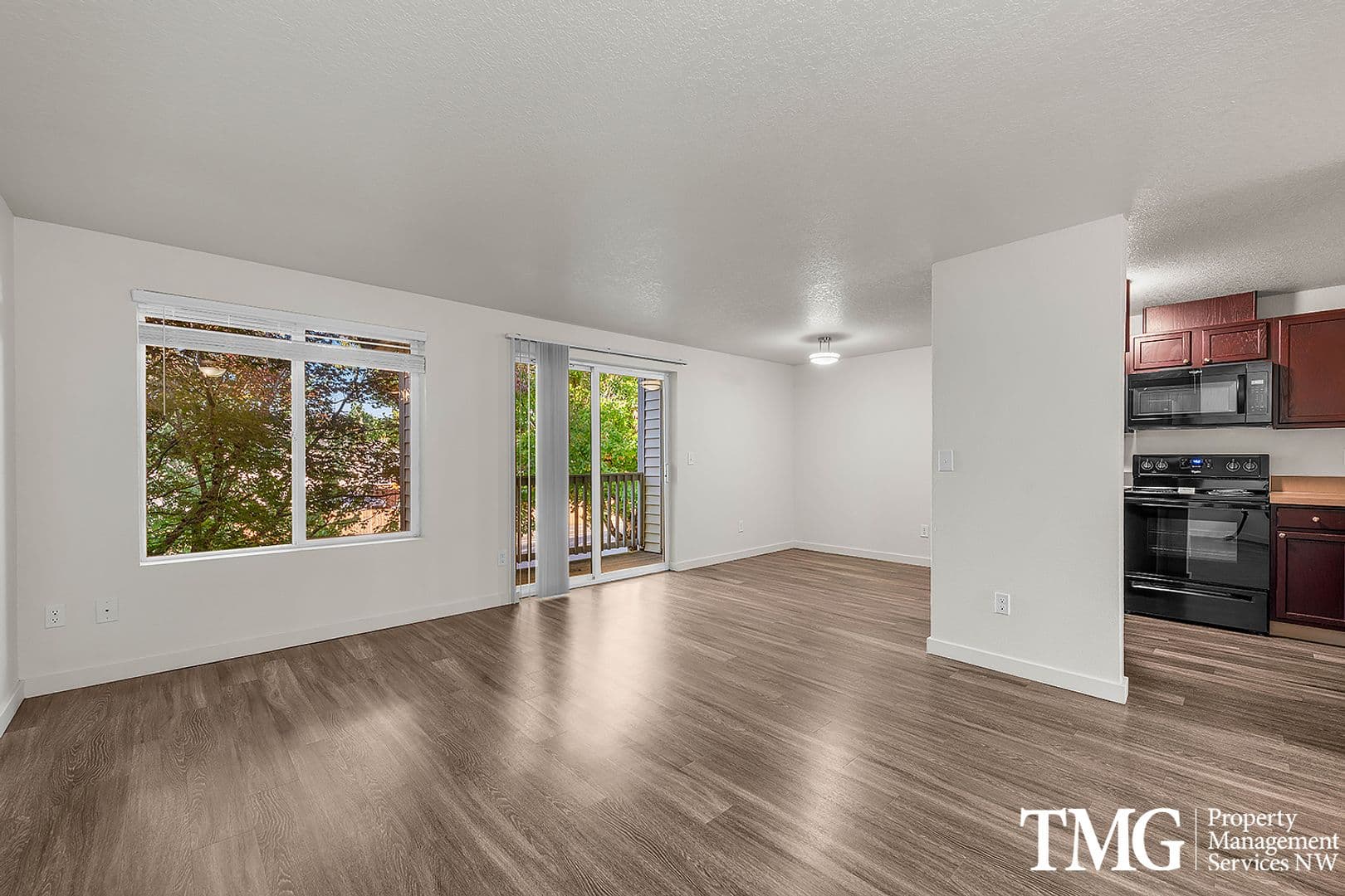 Vancouver Apartment: 16119 SE 1st St