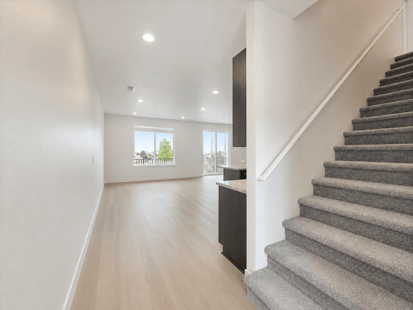 Kennewick Townhome: 5881 W 40th Court
