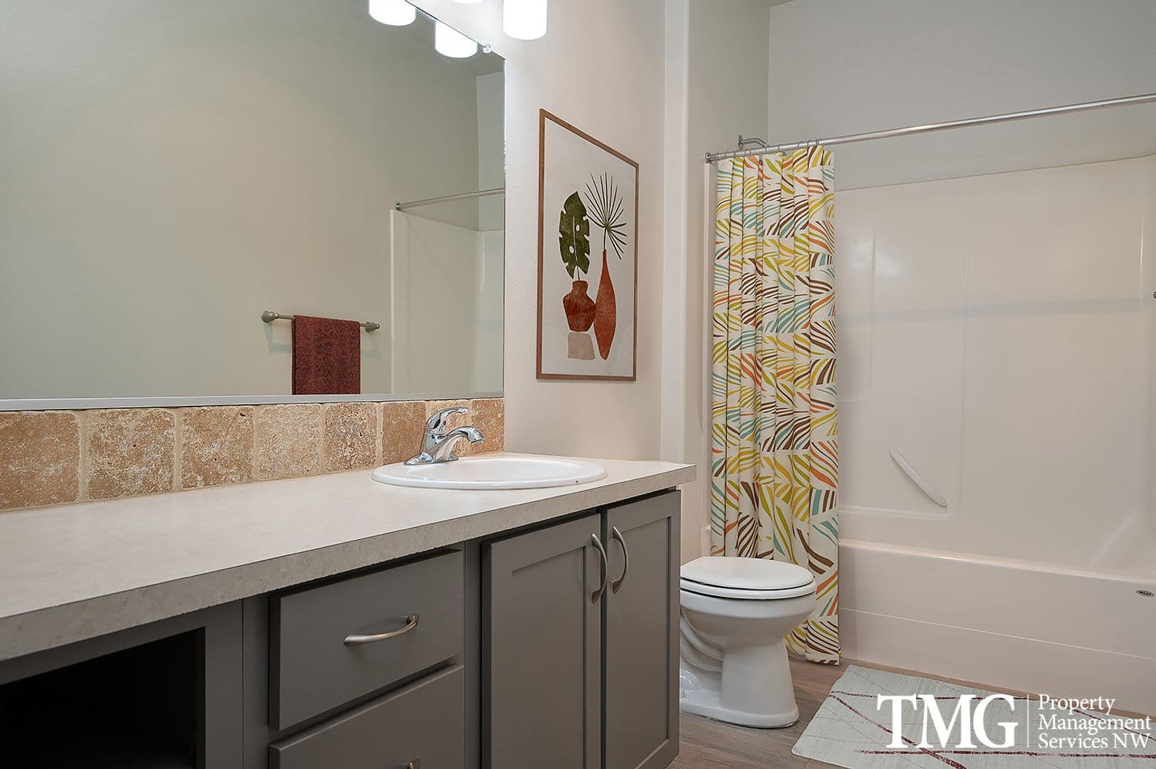 Vancouver Apartment: 4705 NE Leverich Park Way