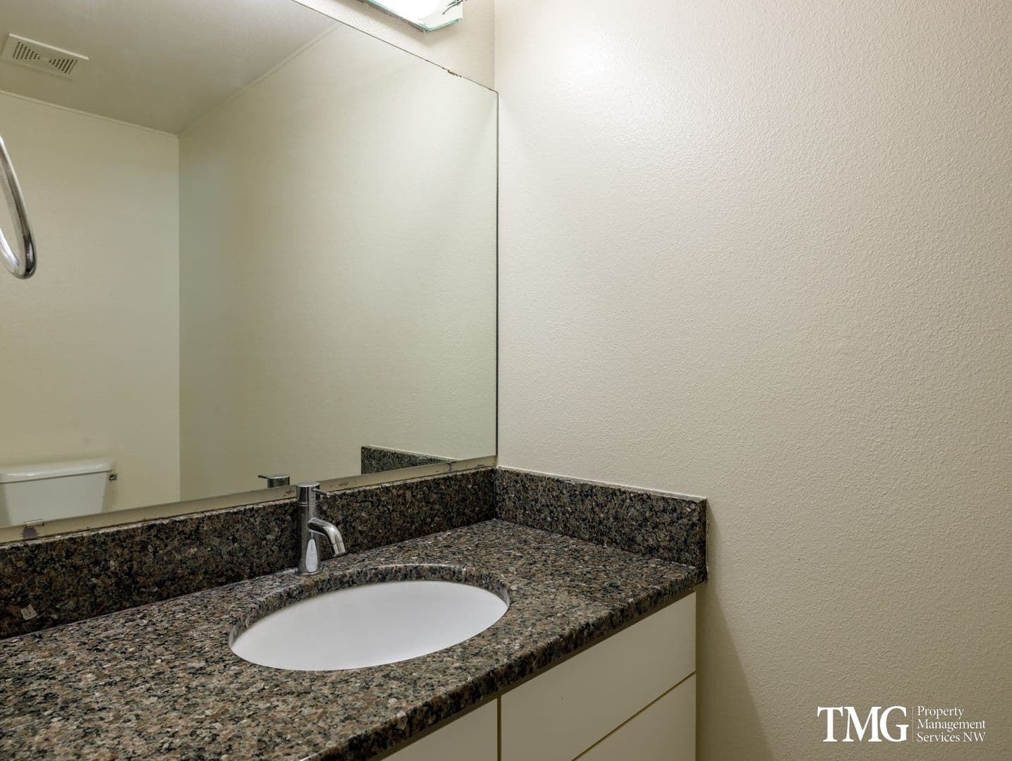 Vancouver House: 5301 Plomondon Street, Unit A6