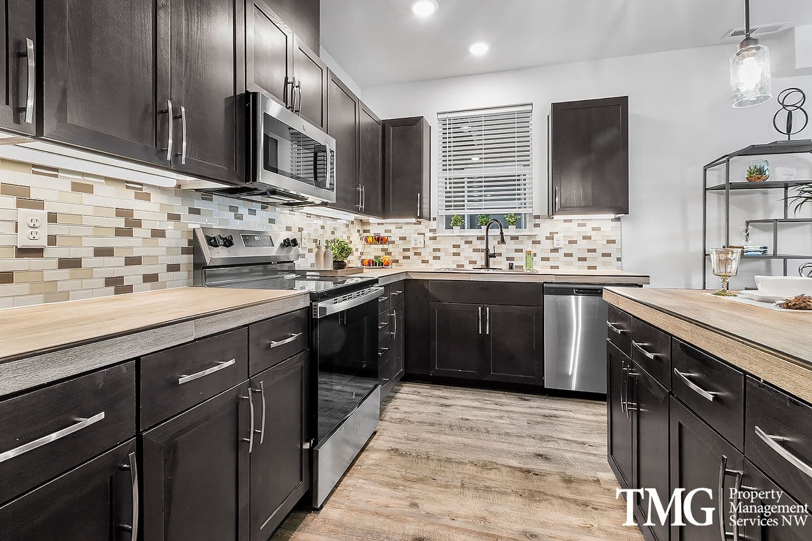Kennewick Apartment: 7942 W 10th Ave
