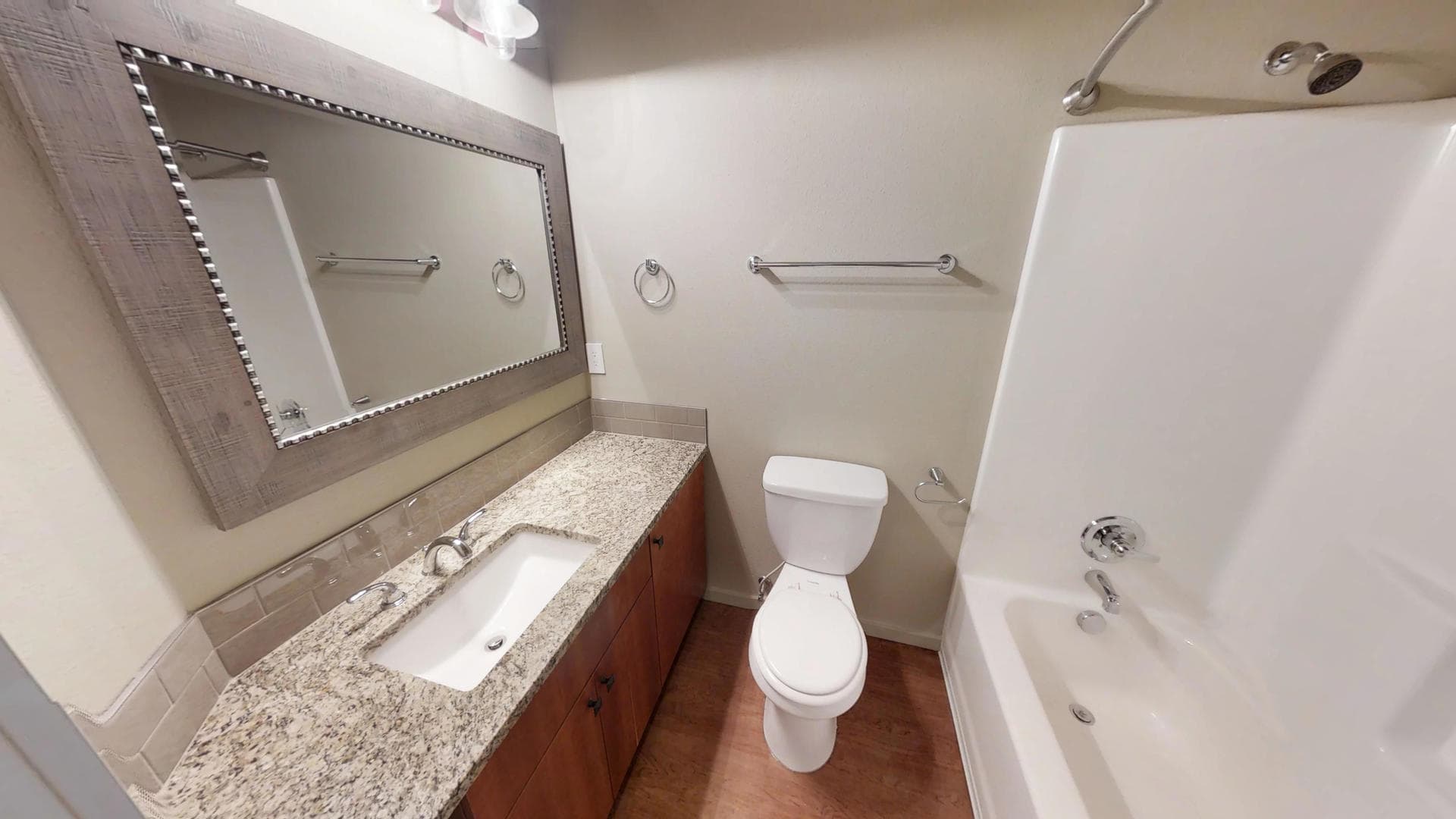 Vancouver Apartment: OLP 5264 NE 121st Avenue