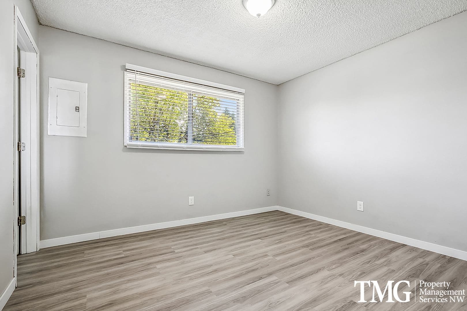 Vancouver Apartment: 2008 - 2010 E Fourth Plain Blvd