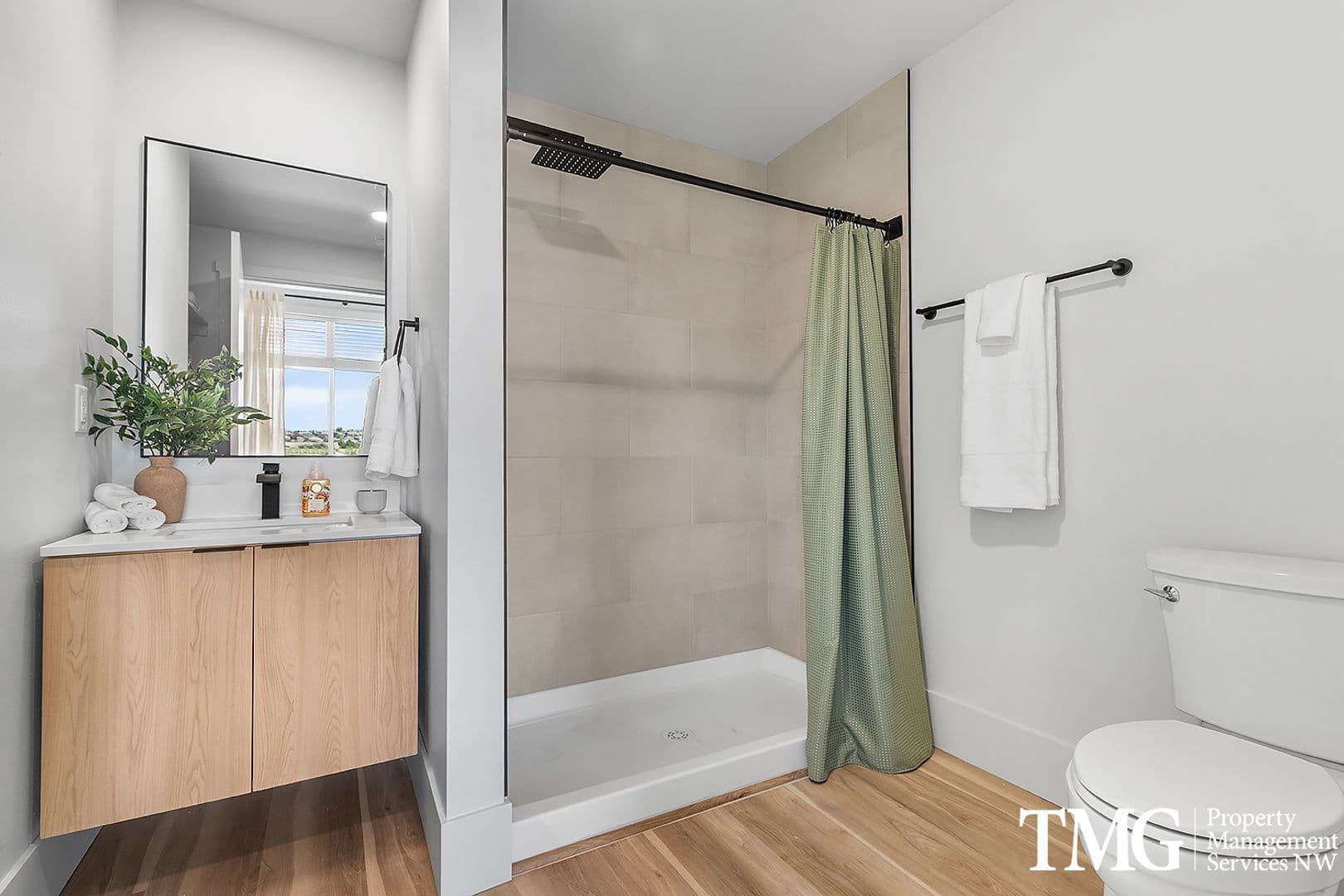 Kennewick Apartment: 4112 W 24th Ave