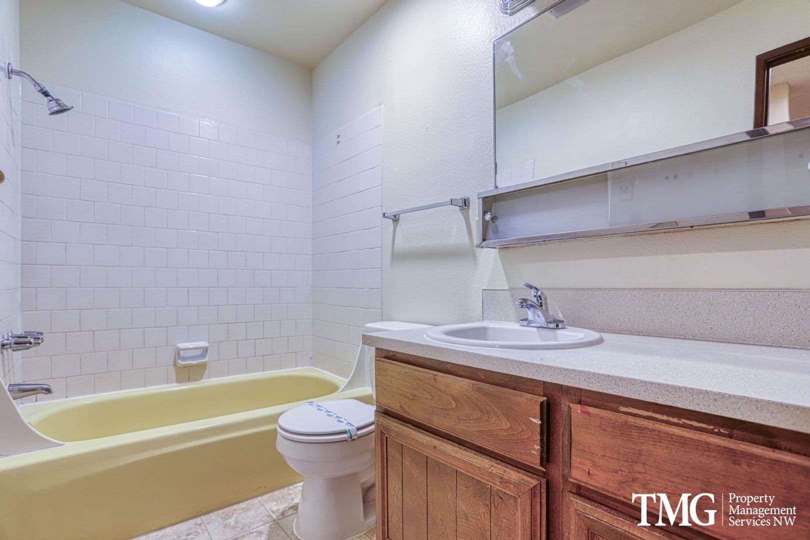 Vancouver Apartment: 15702 - 15708 SE 3rd Street