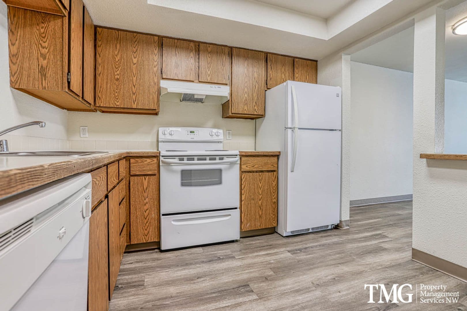 Richland Apartment: 2500 George Washington Way