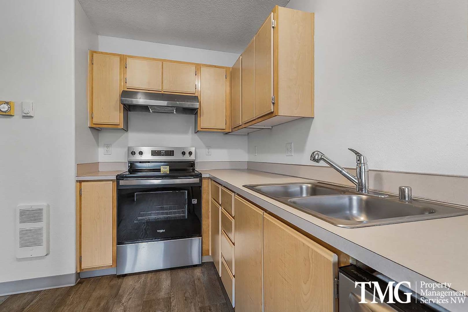 Vancouver Apartment: 13608 NE 72nd St