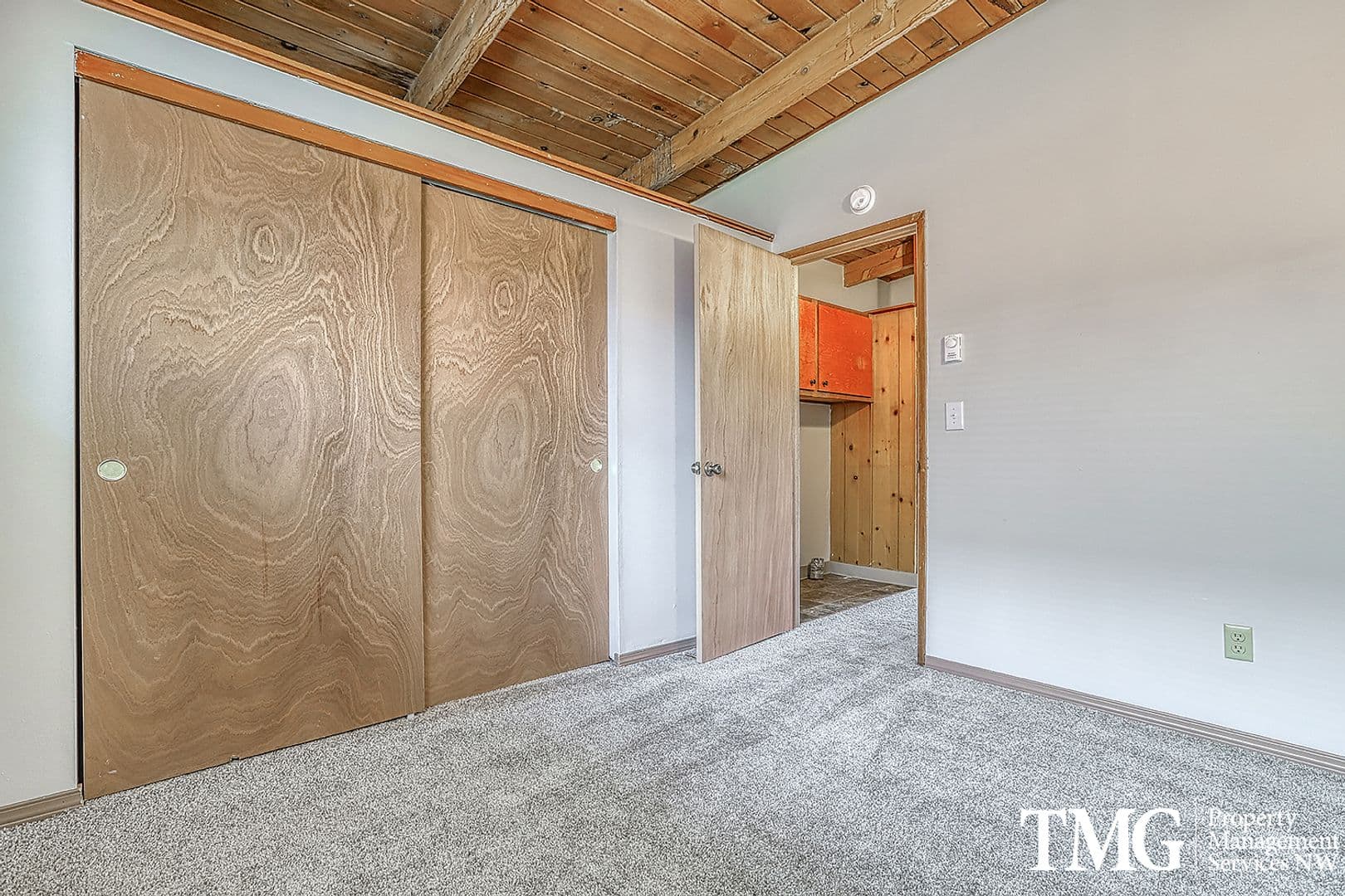 Vancouver Apartment: 2106 & 2108 E 33rd Street