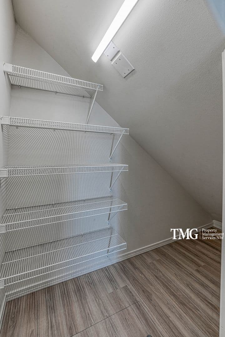 Vancouver House: 15012 NE 68th Way