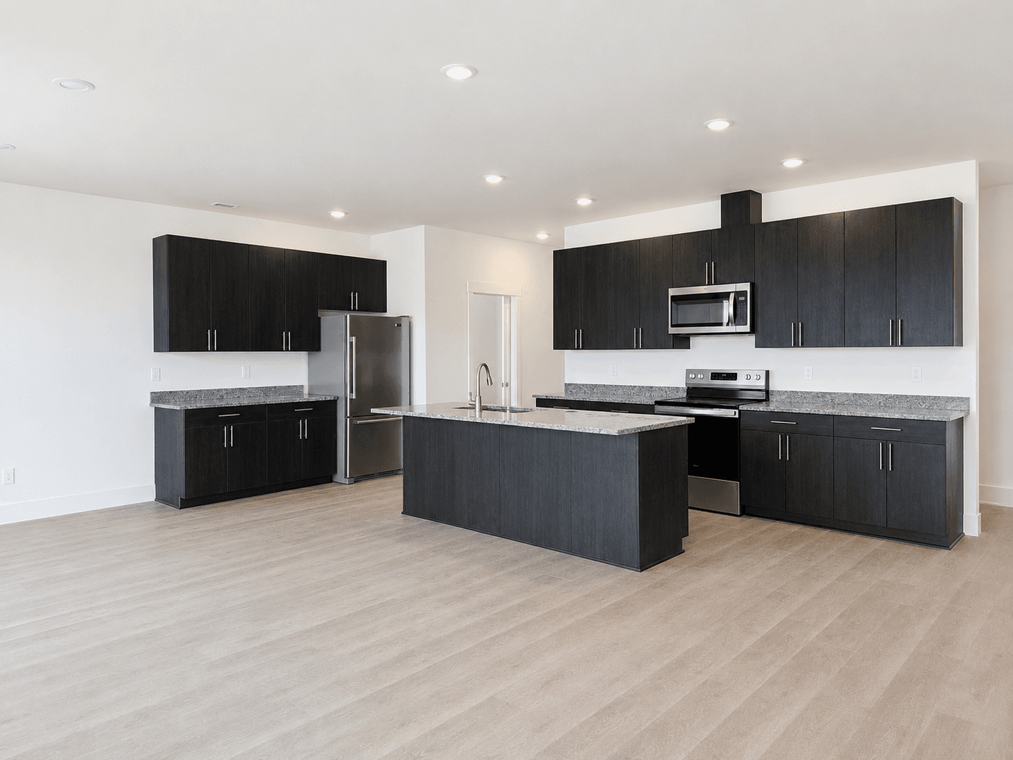 Kennewick Townhome: 5881 W 40th Court