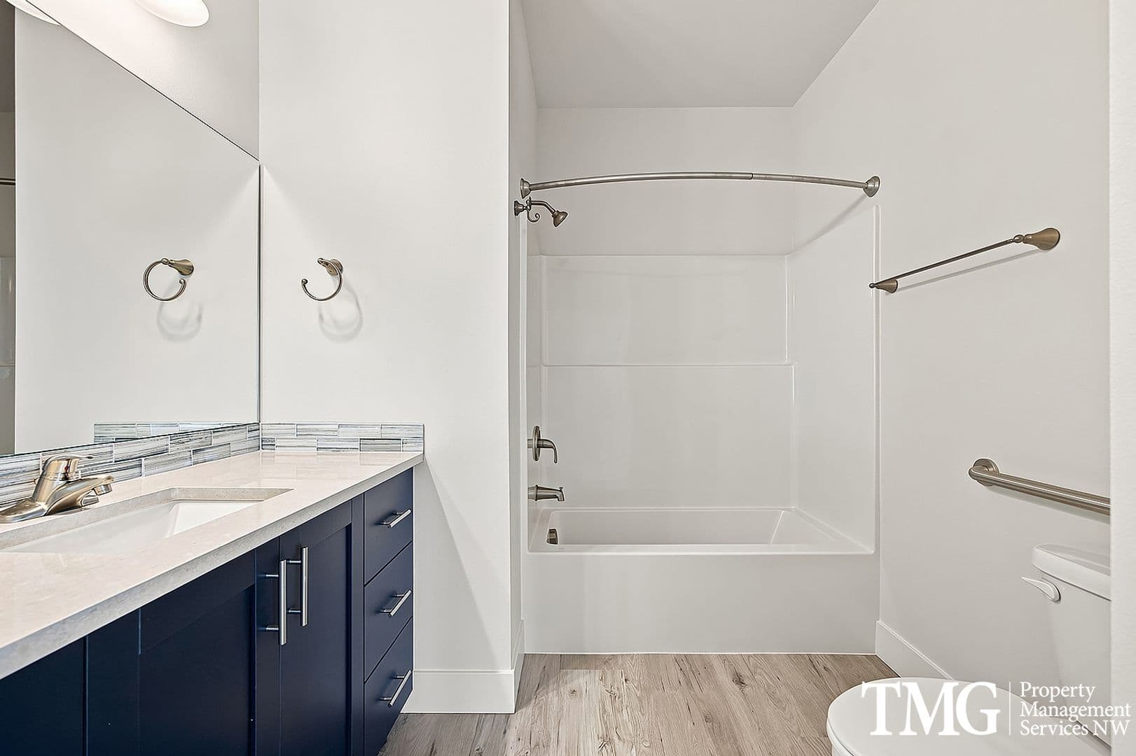 Kennewick Apartment: 7918 W 10th Ave