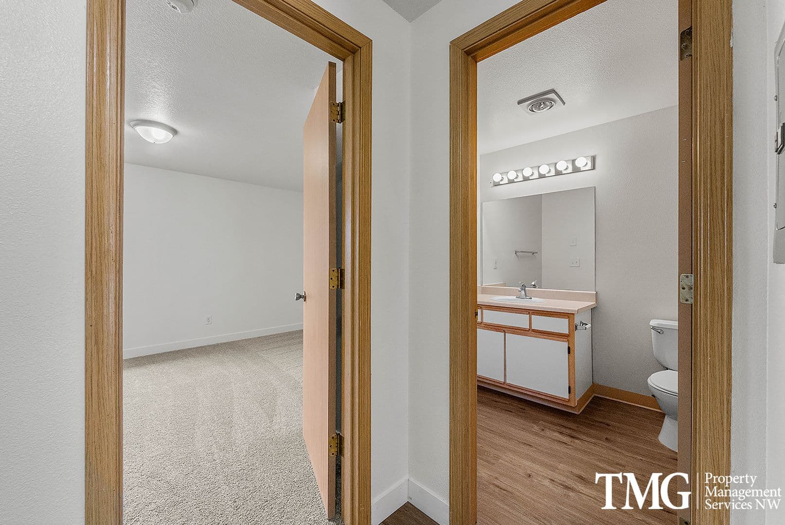 Vancouver Apartment: 3000 NE 109th Ave