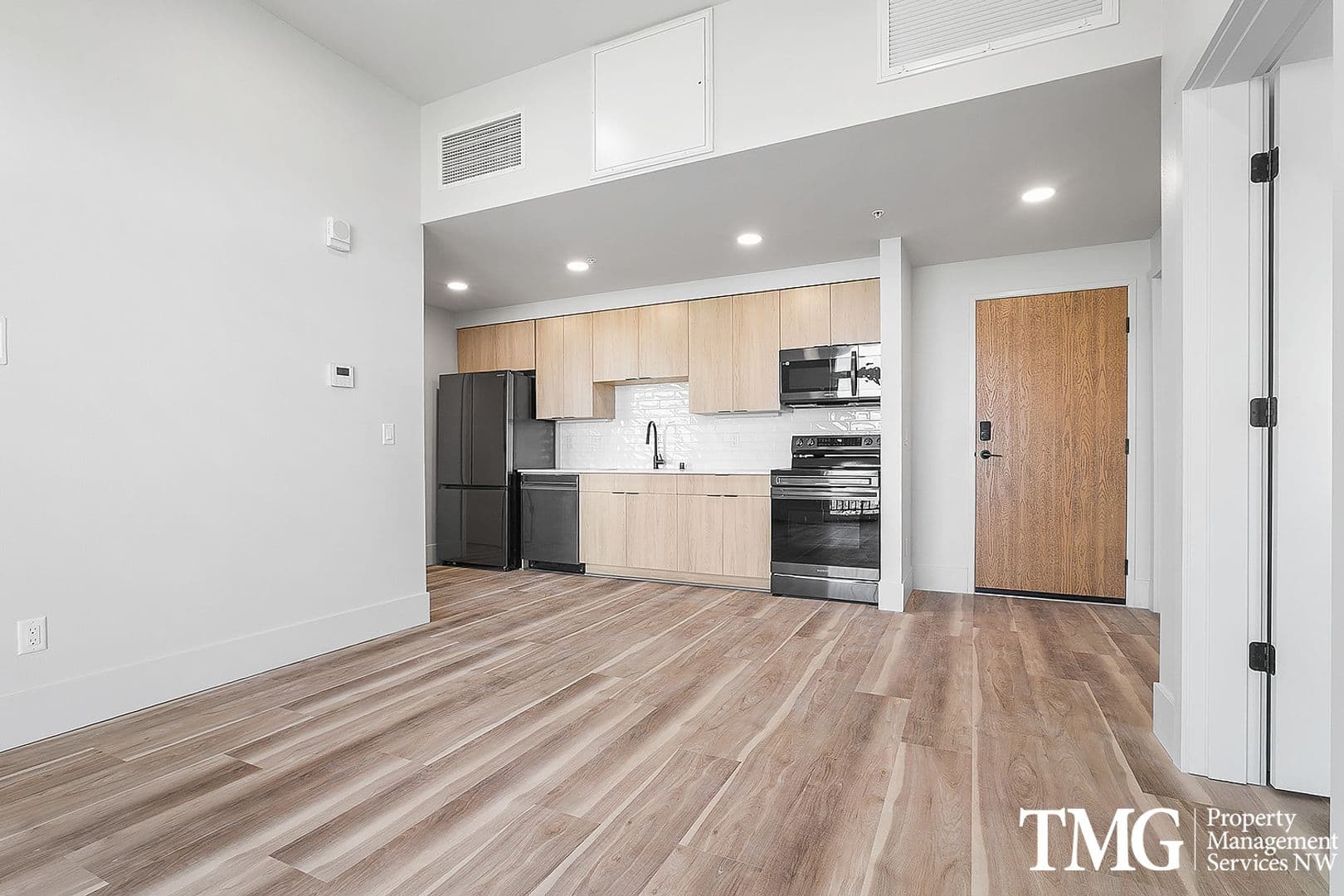 Kennewick Apartment: 4112 W 24th Ave