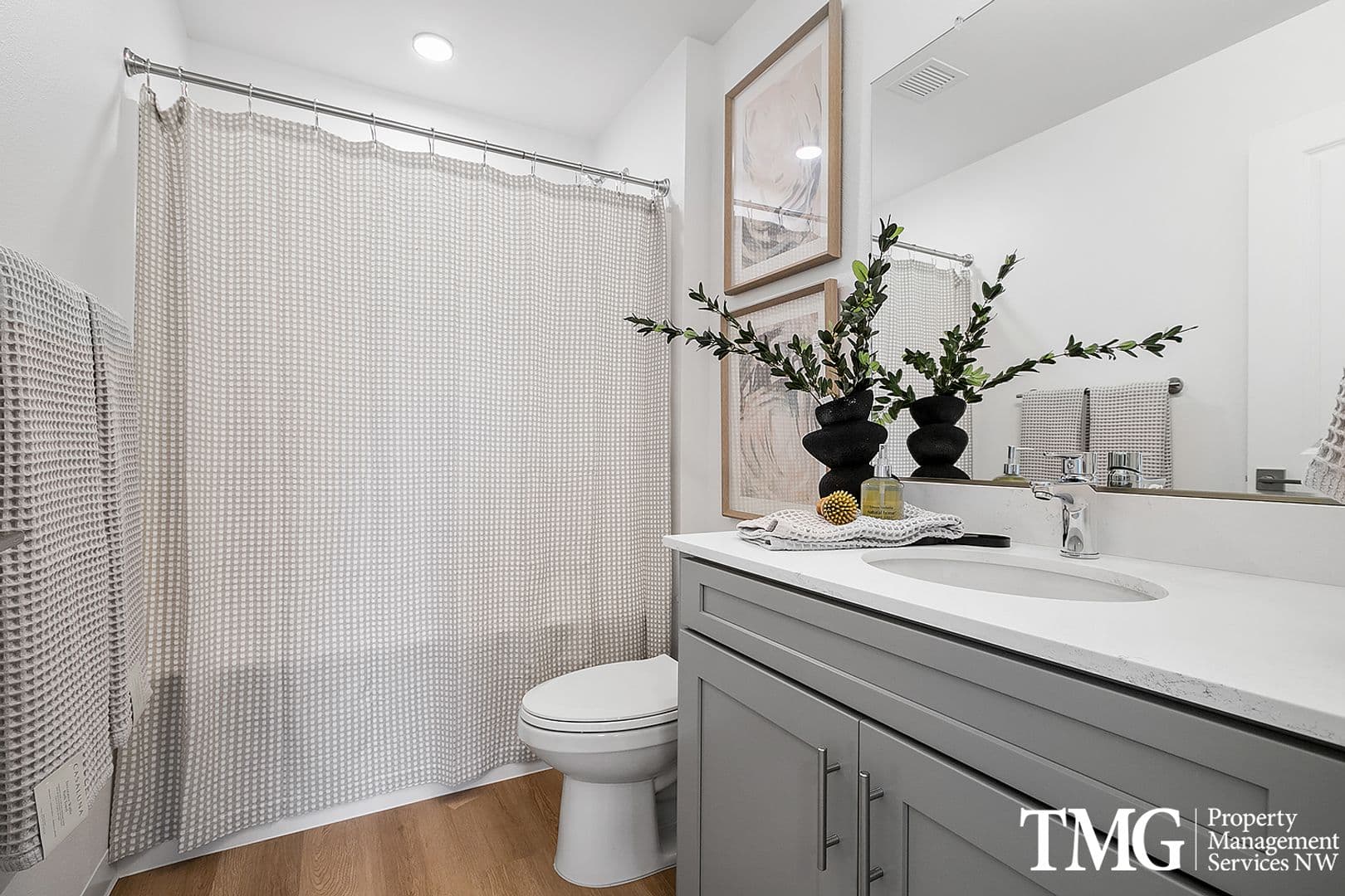 Vancouver Apartment: 12616 NE 116th Way