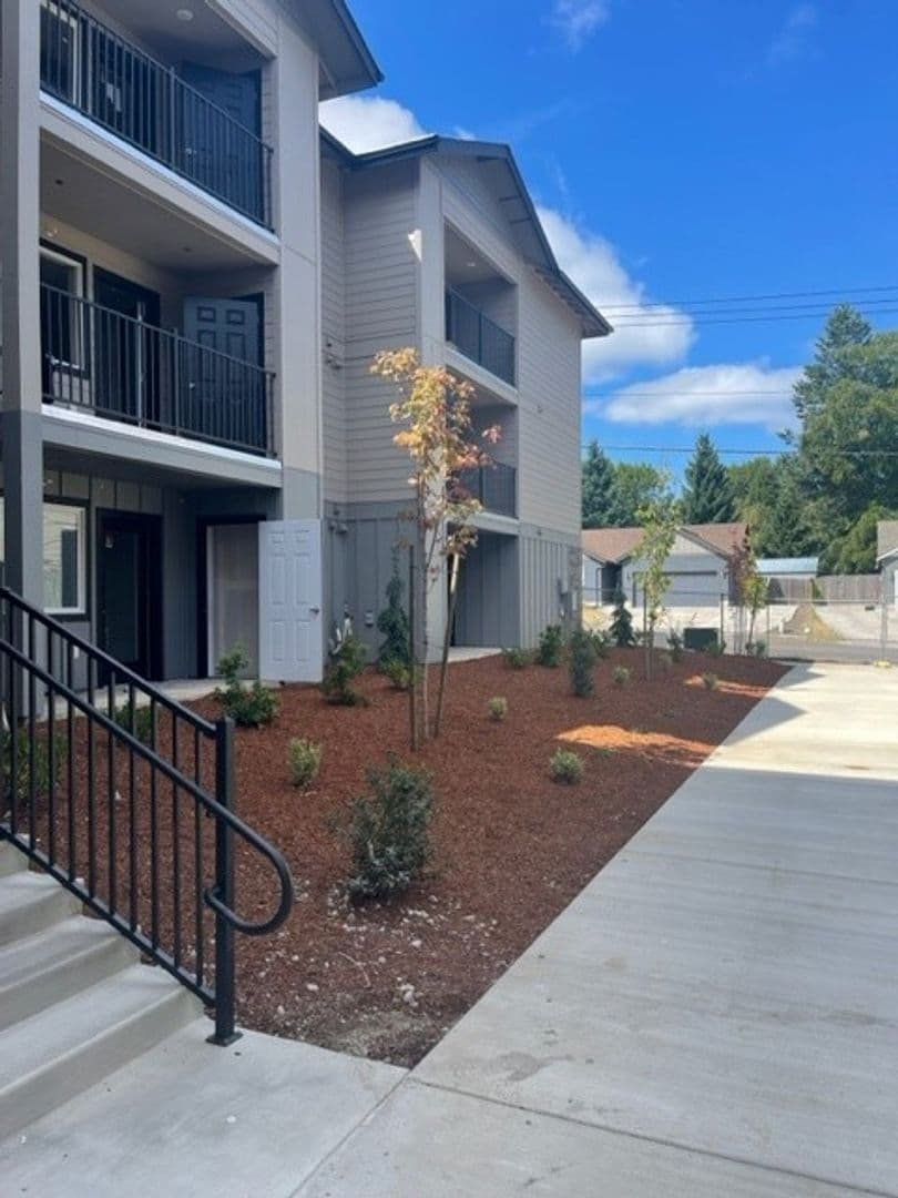 Vancouver Apartment: 9615 NE 25th Ave