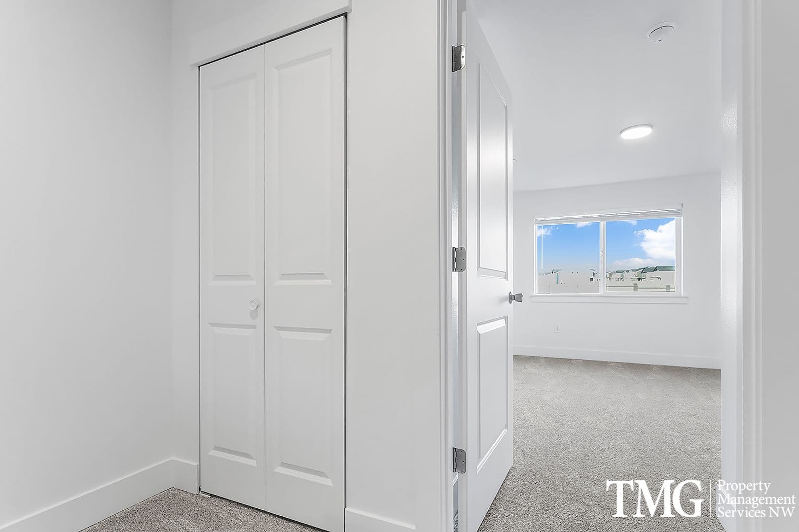 West Richland Townhome: 977 Creer Way - A-103