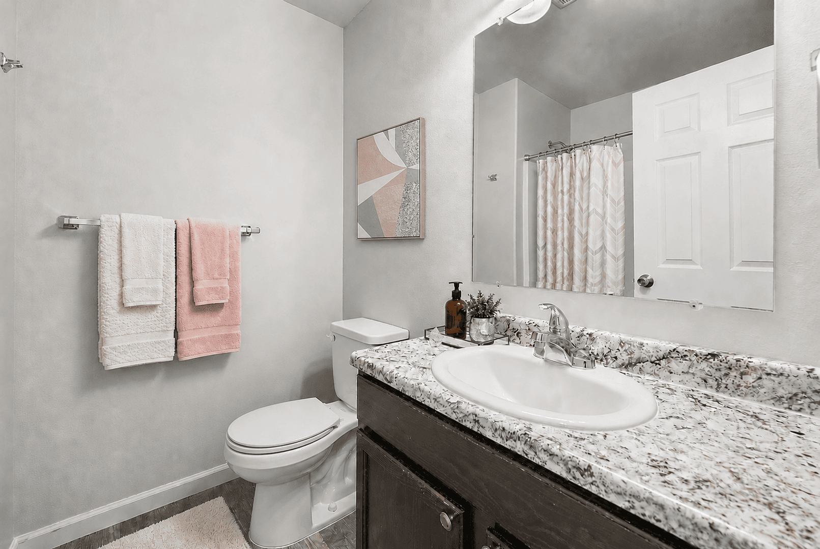 Kennewick Apartment: 1863 & 1917 West 19th Avenue