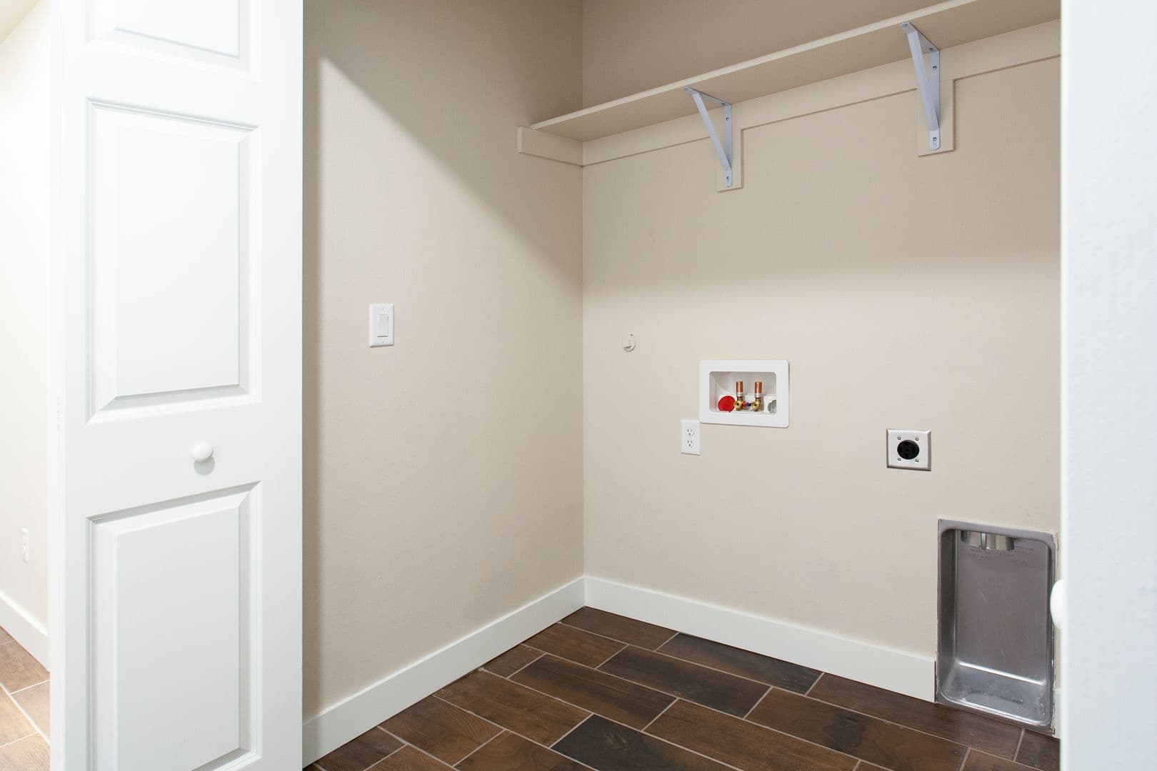 Kennewick Apartment: 5100 W Clearwater Ave