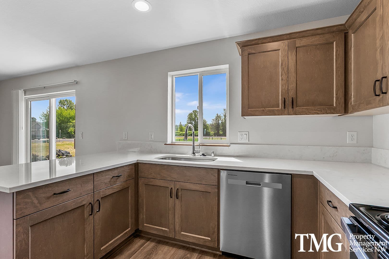Washougal House: 3316 Lewis Lane