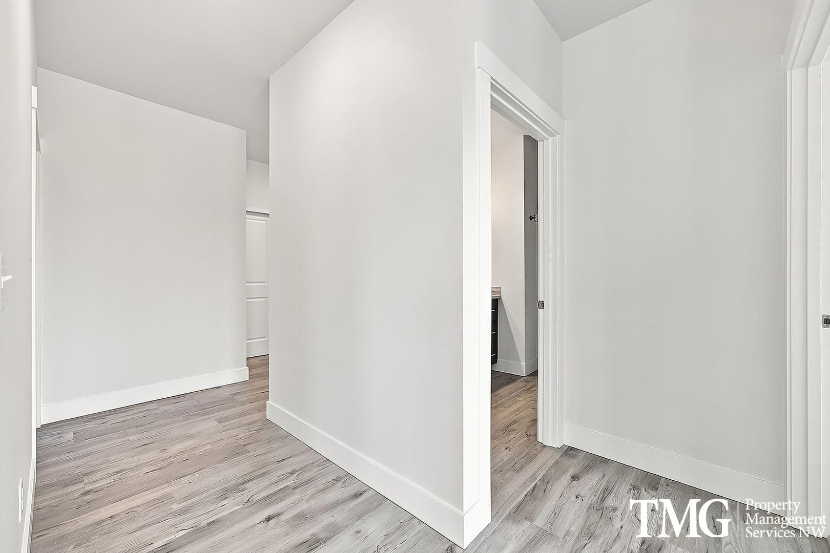 Kennewick Apartment: 7918 W 10th Ave