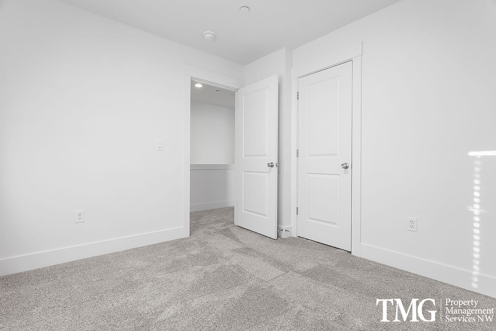 West Richland Townhome: 977 Creer Way - A-103