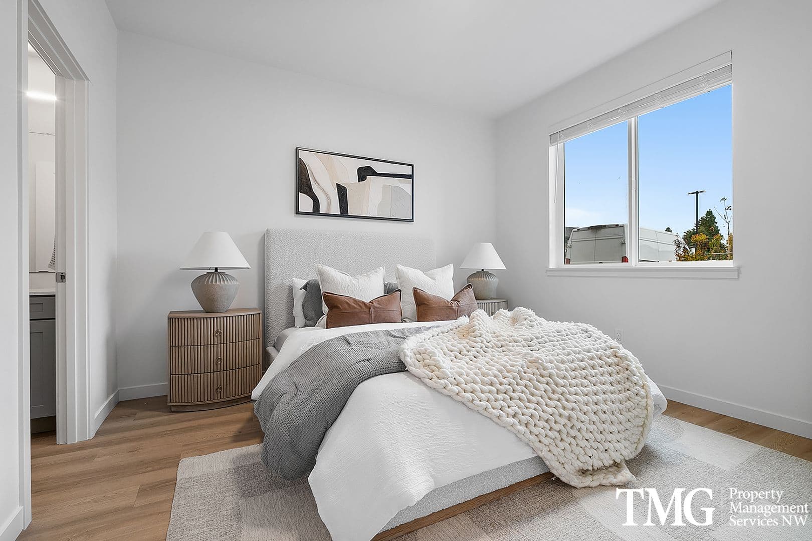 Vancouver Apartment: 12616 NE 116th Way