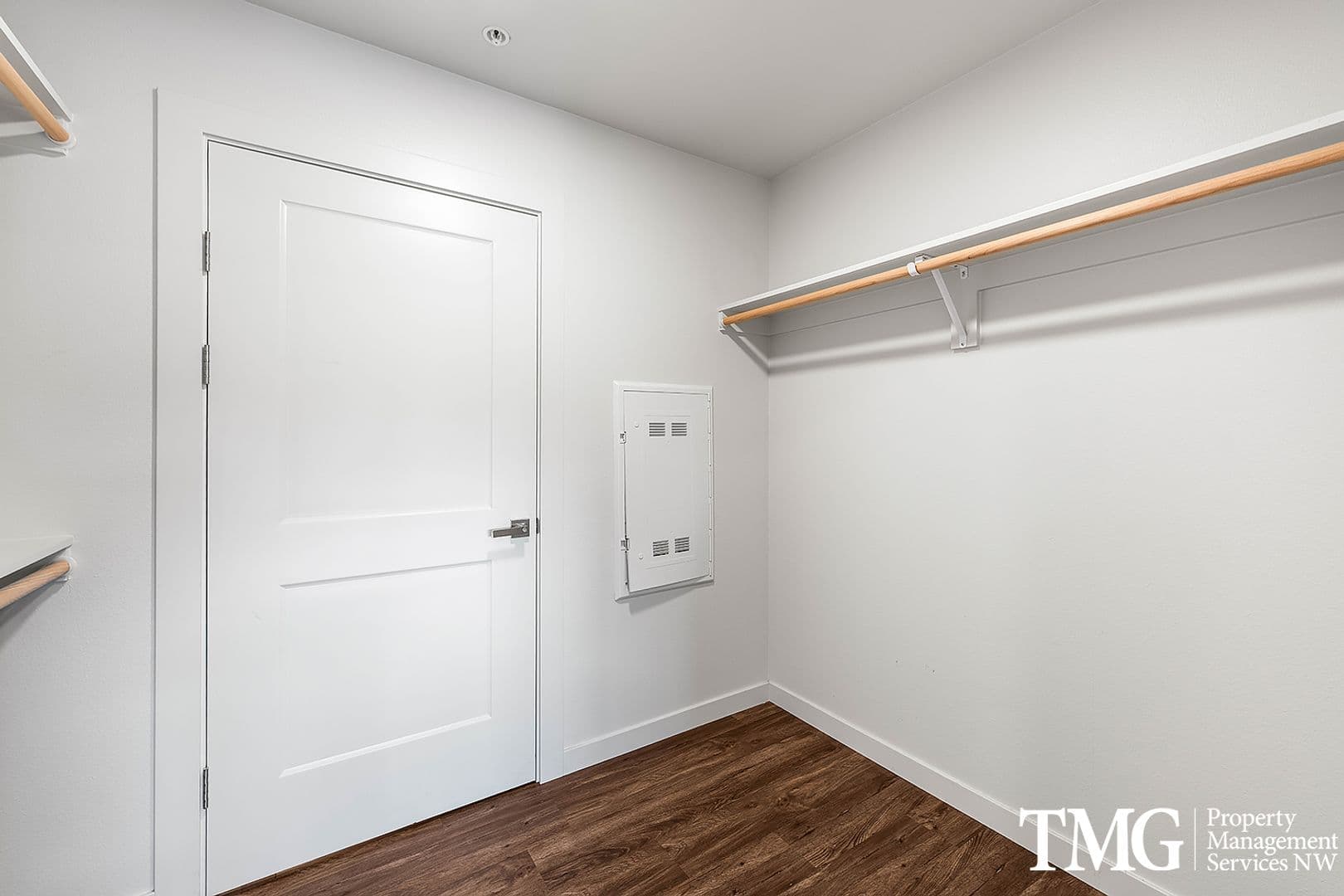 Pasco Apartment: 6701 W Argent Rd