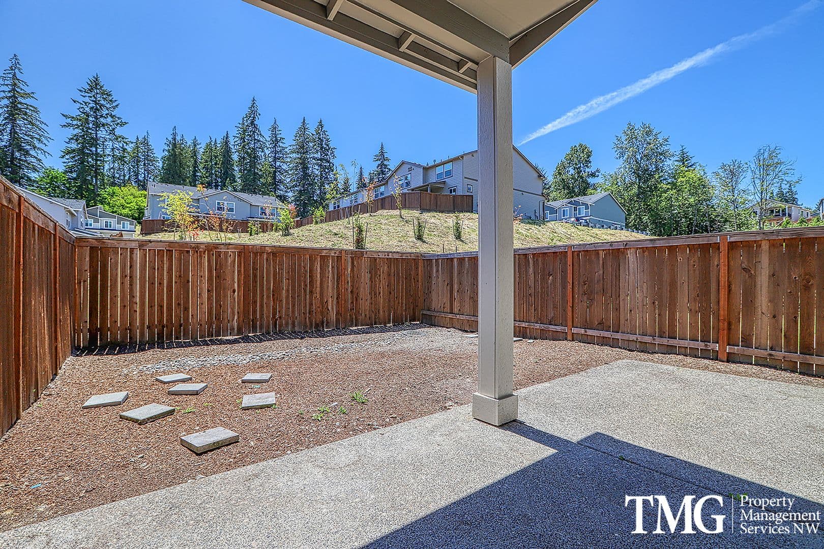 Ridgefield Townhome: 4231 S Waters Edge Way