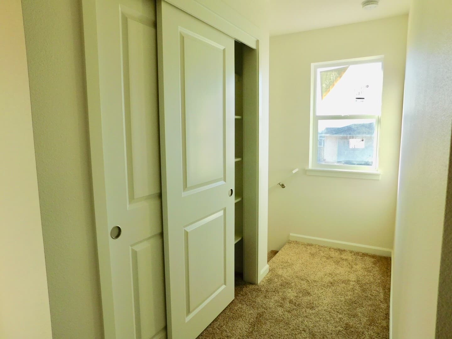 Vancouver Apartment: 3301 & 3305 Lincoln Avenue