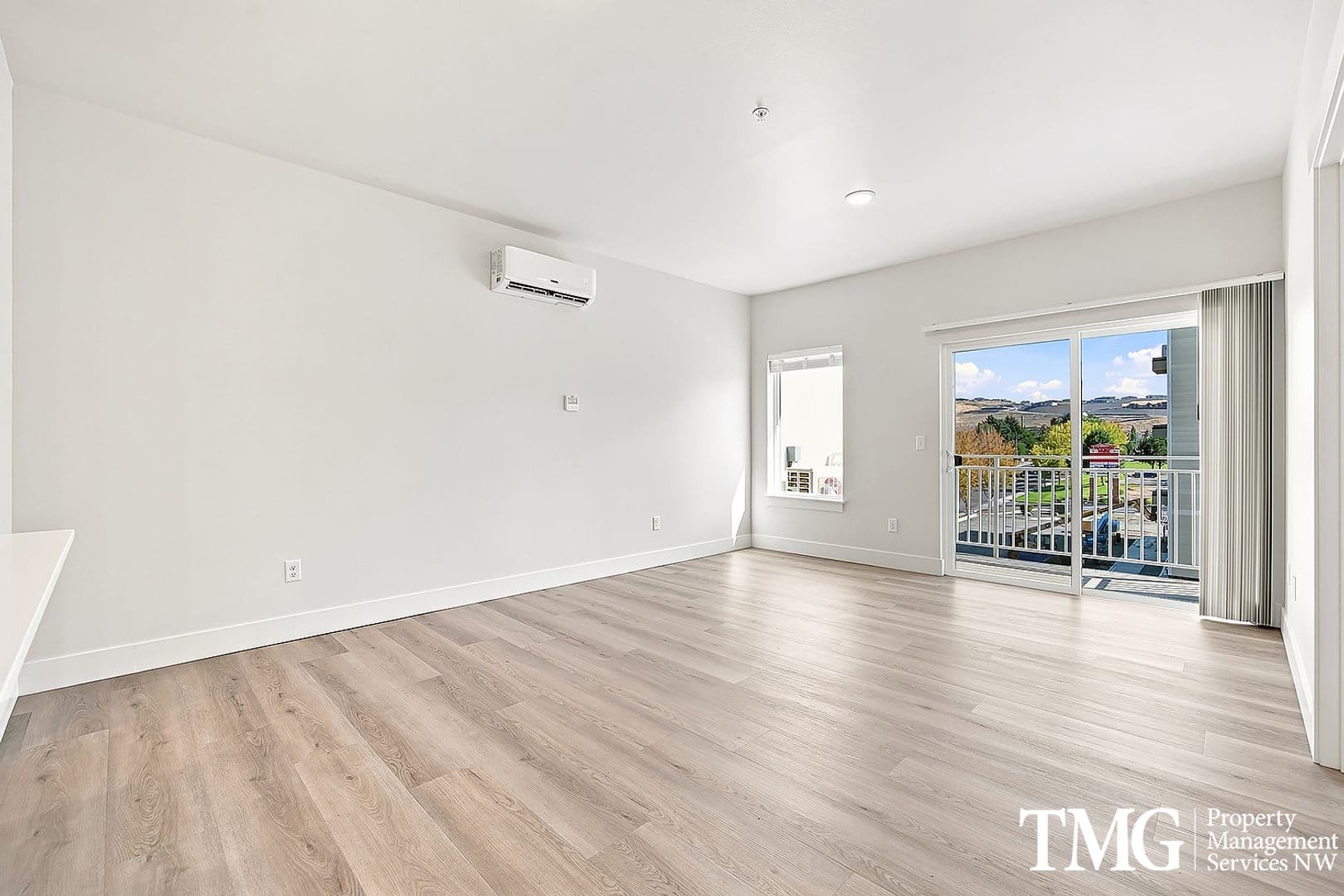 Kennewick Apartment: 7918 W 10th Ave